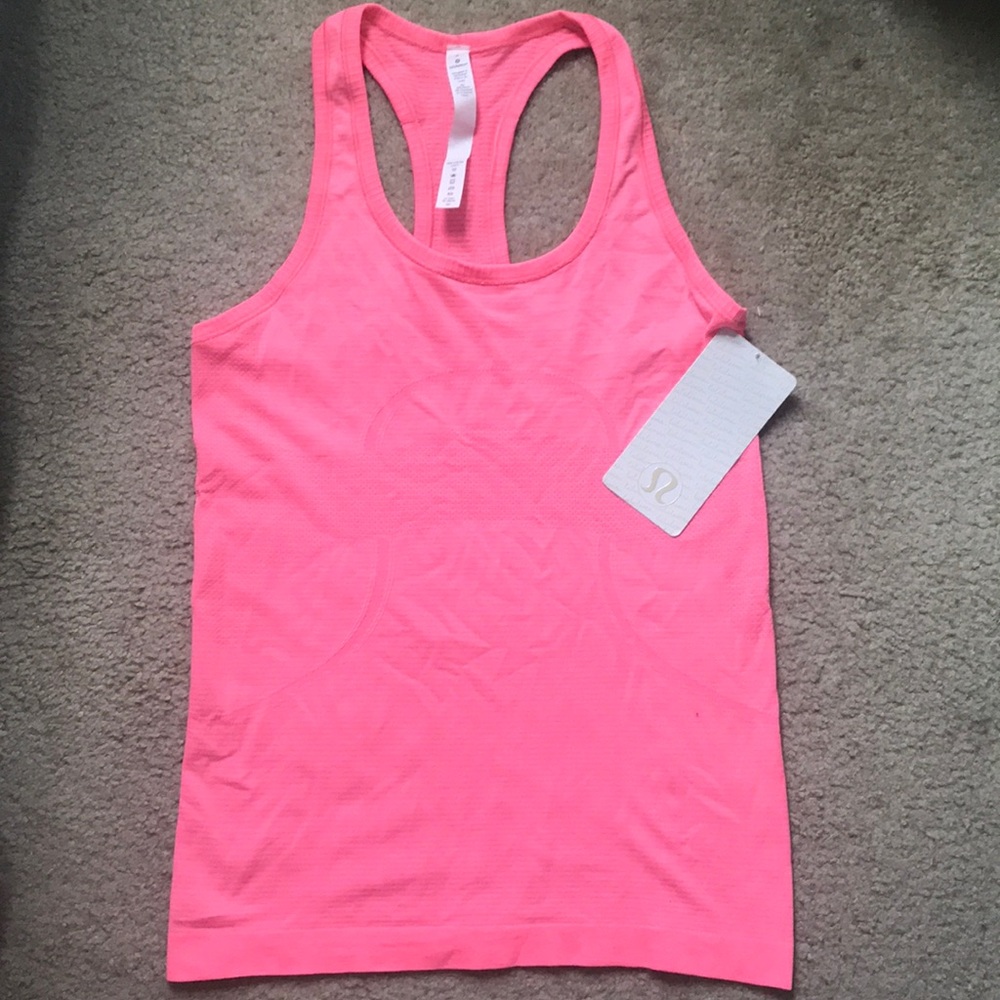 LULULEMON TANK